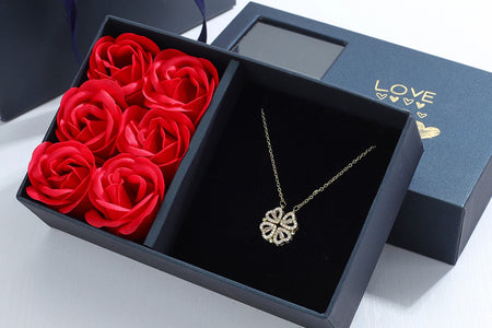 Rose Gift Box Four -Leaf Grass Necklace Heart Necklace Cute Four Leaf Clover Necklace Dainty Gold Necklaces Gifts for Girlfriend